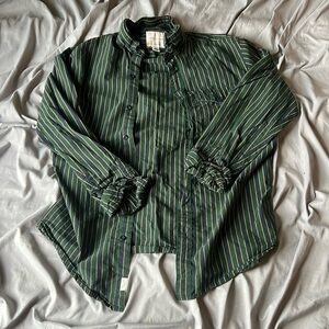 American eagle cute button up shirt